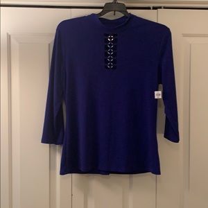 Blue three quarter length top with tag still on!